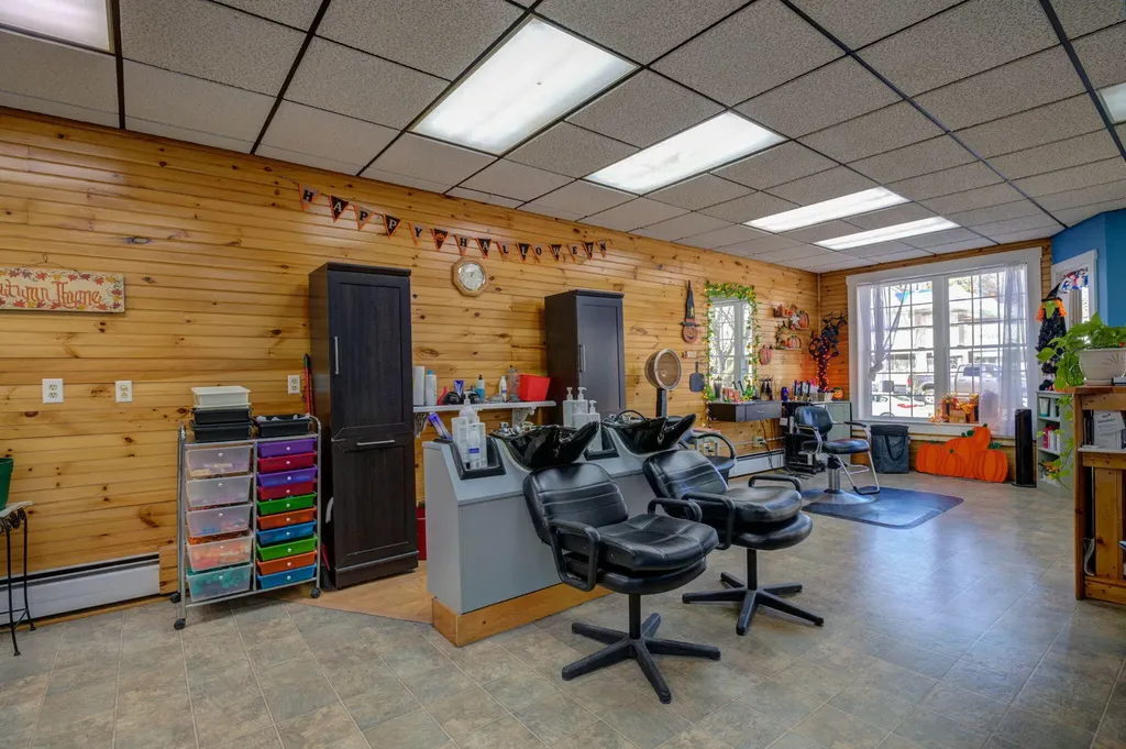 250 Main Street Norway ME 04268