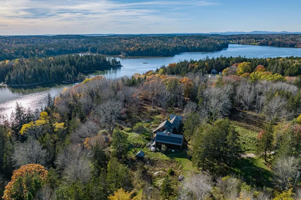 748 Oceanville Road Stonington ME 04681