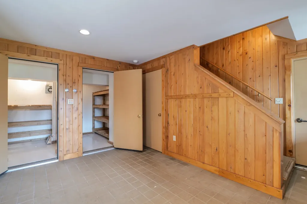 748 Oceanville Road Stonington ME 04681