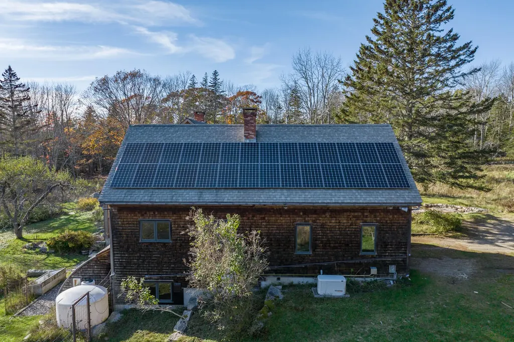 748 Oceanville Road Stonington ME 04681