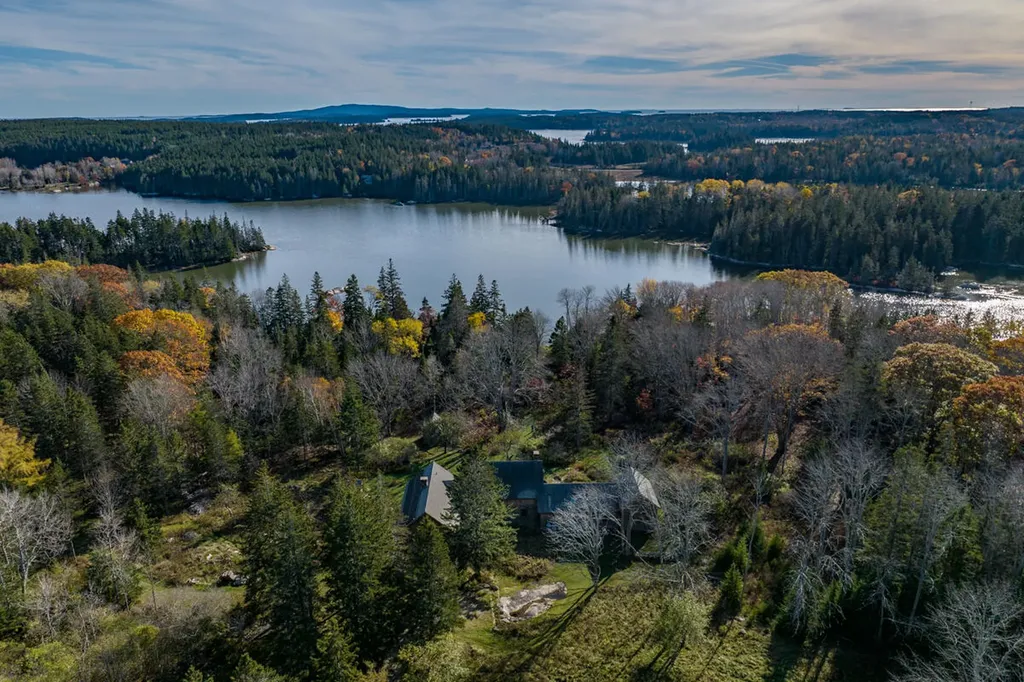 748 Oceanville Road Stonington ME 04681