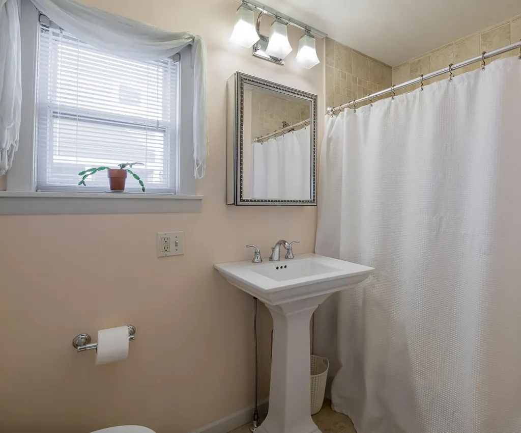 43 Spring Street Bath ME 04530