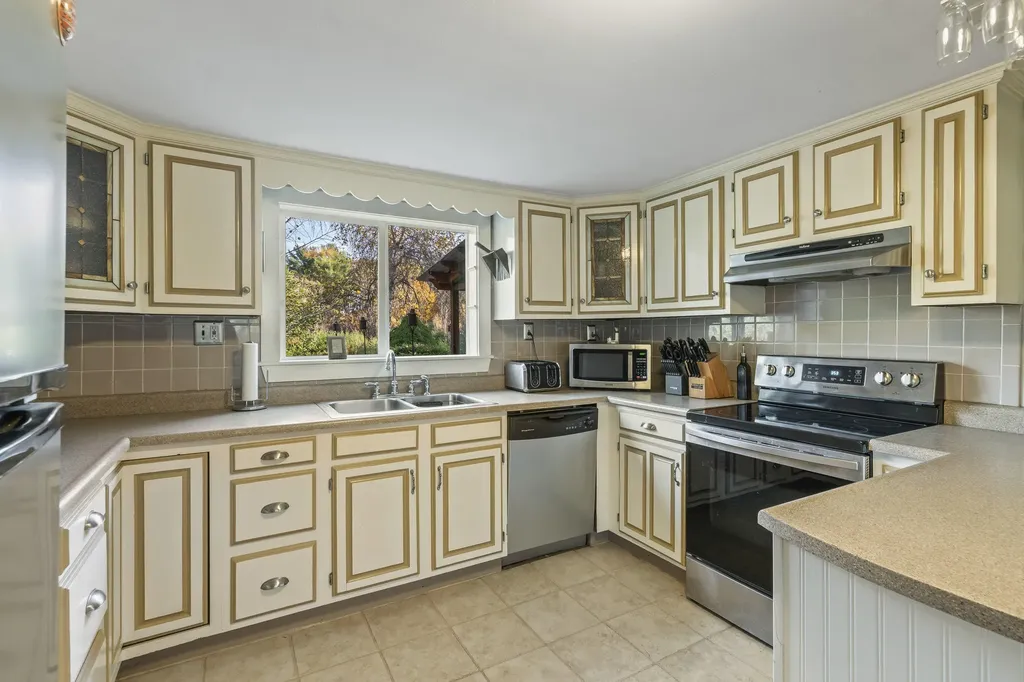 214 Main Road Westport Island ME 04578
