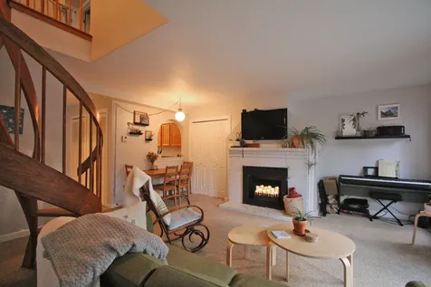 10 Hubbard Farms Road Orono ME 04473