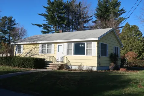 27 Marlboro Avenue Augusta ME 04330