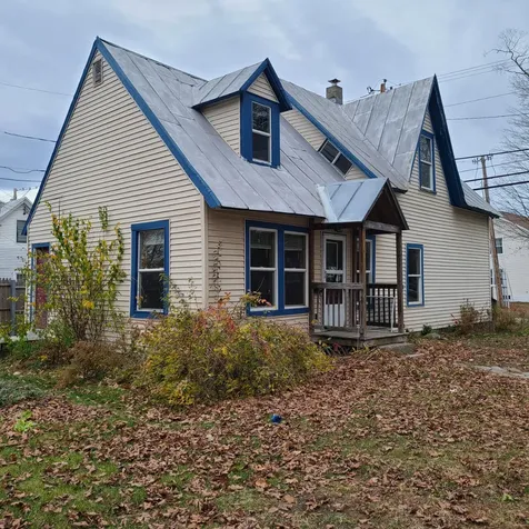 233 High Street Farmington ME 04938