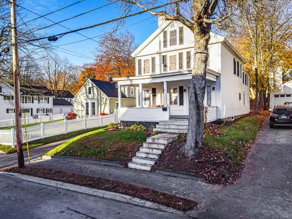 8 S Chestnut Street Augusta ME 04330