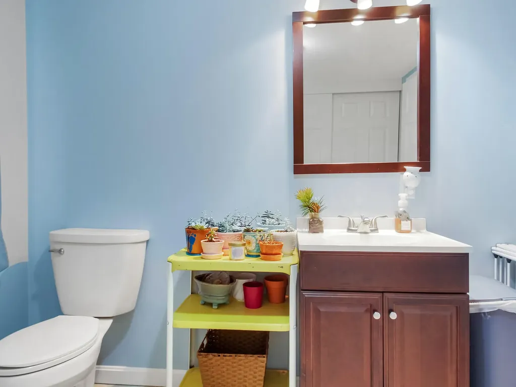 8 S Chestnut Street Augusta ME 04330