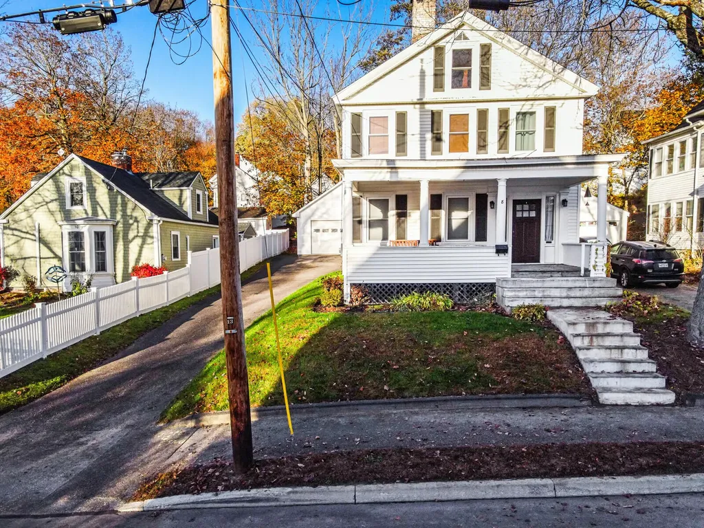 8 S Chestnut Street Augusta ME 04330