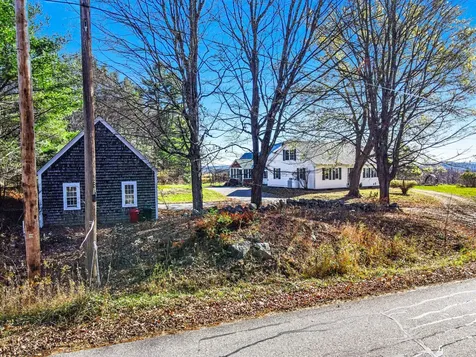 220 South Road Fayette ME 04349