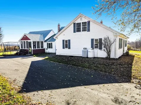 220 South Road Fayette ME 04349