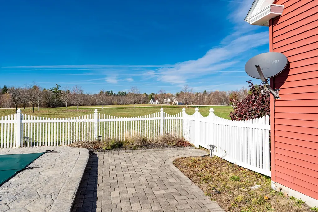 43 Mulberry Lane Oakland ME 04963