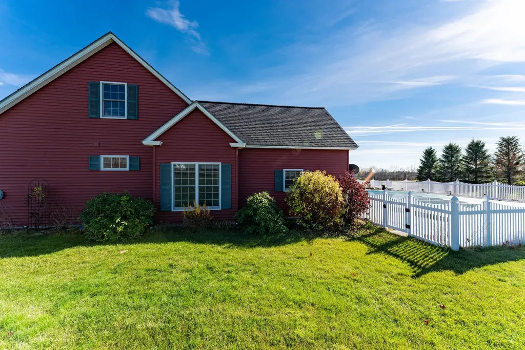 43 Mulberry Lane Oakland ME 04963
