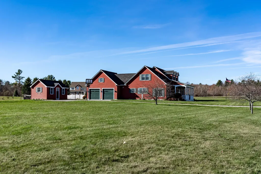 43 Mulberry Lane Oakland ME 04963