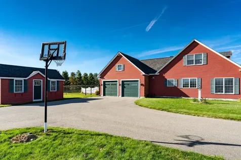 43 Mulberry Lane Oakland ME 04963