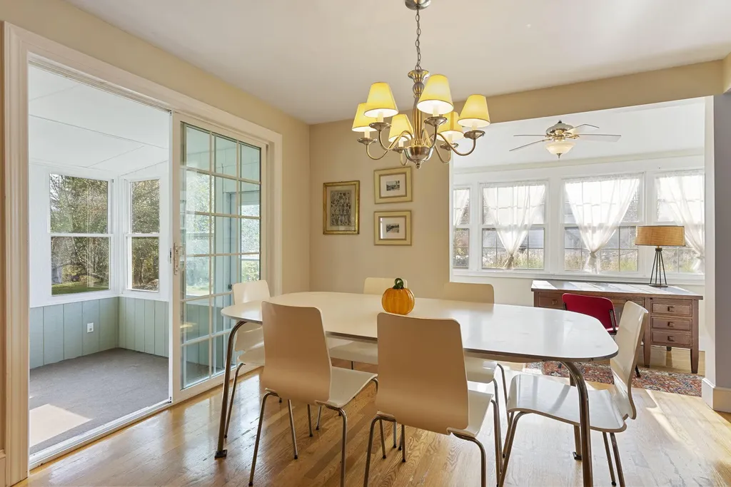209 Middle Road Falmouth ME 04105