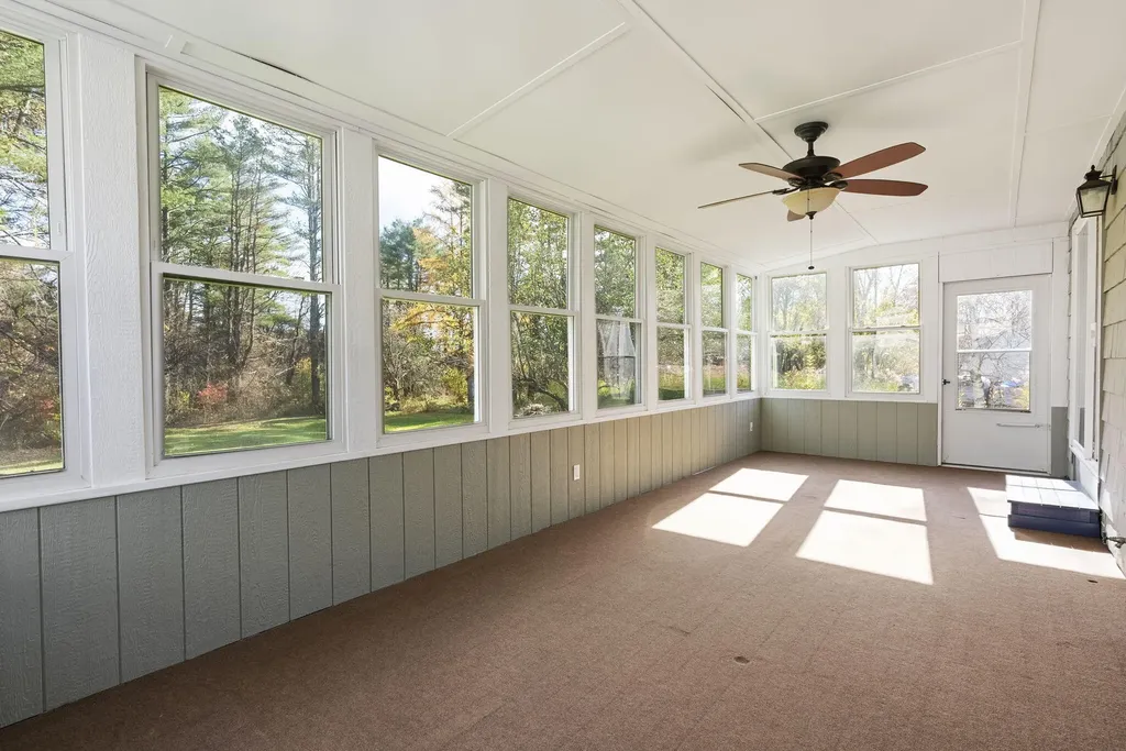 209 Middle Road Falmouth ME 04105