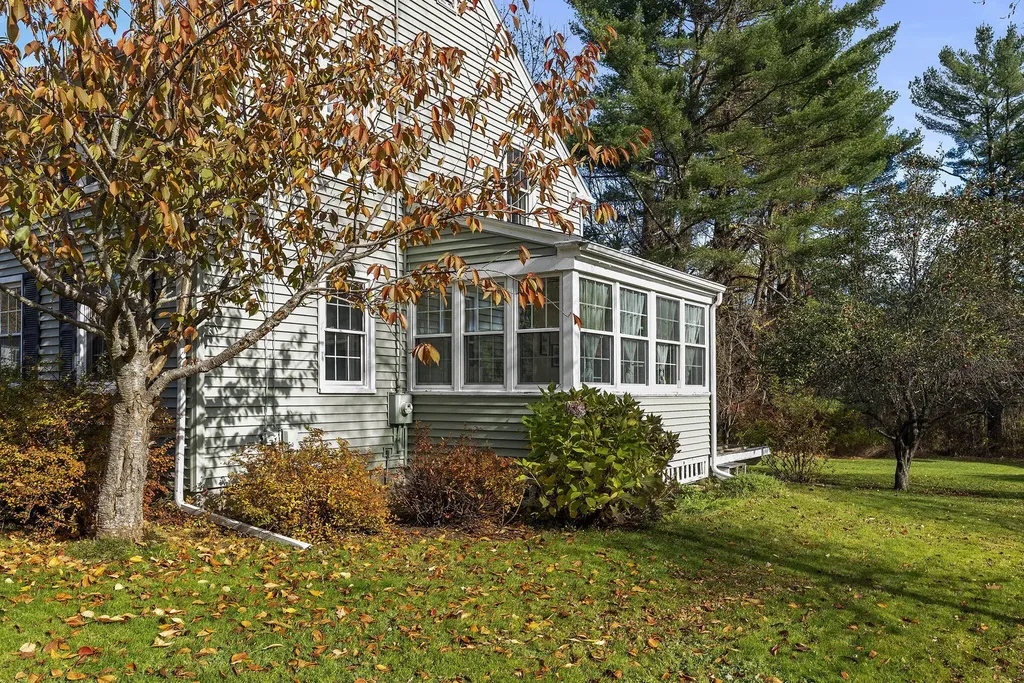 209 Middle Road Falmouth ME 04105