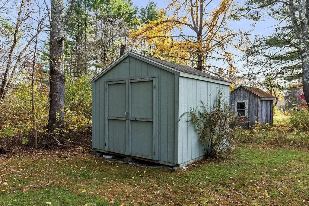 209 Middle Road Falmouth ME 04105