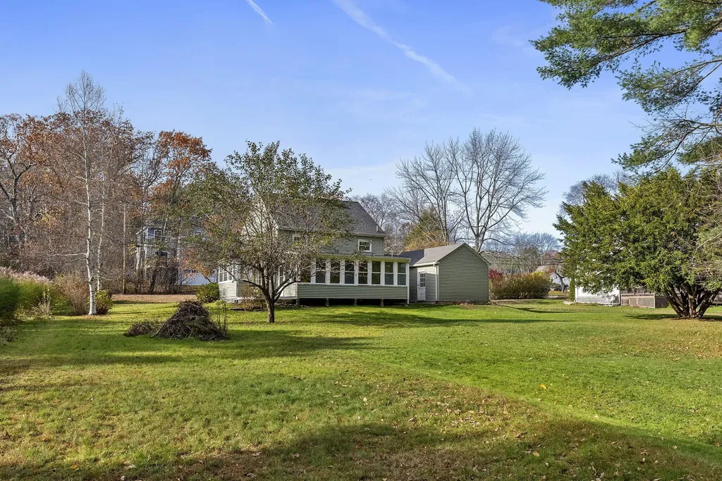 209 Middle Road Falmouth ME 04105