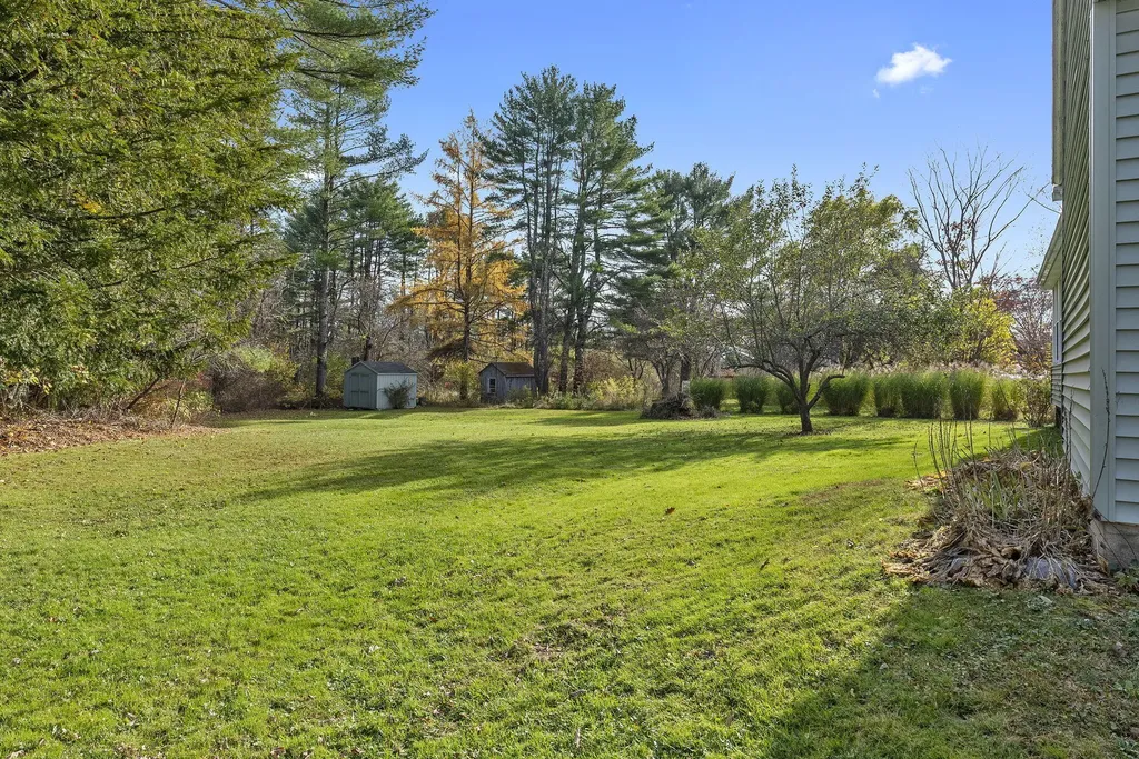 209 Middle Road Falmouth ME 04105