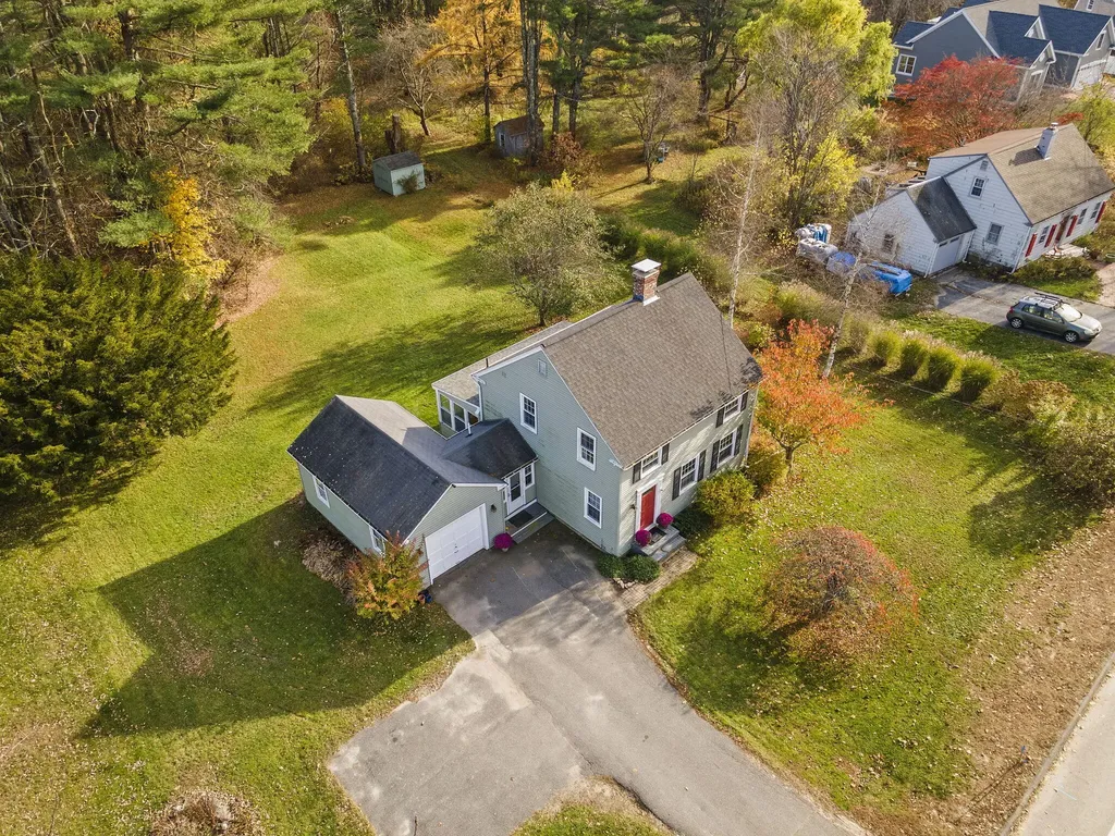 209 Middle Road Falmouth ME 04105