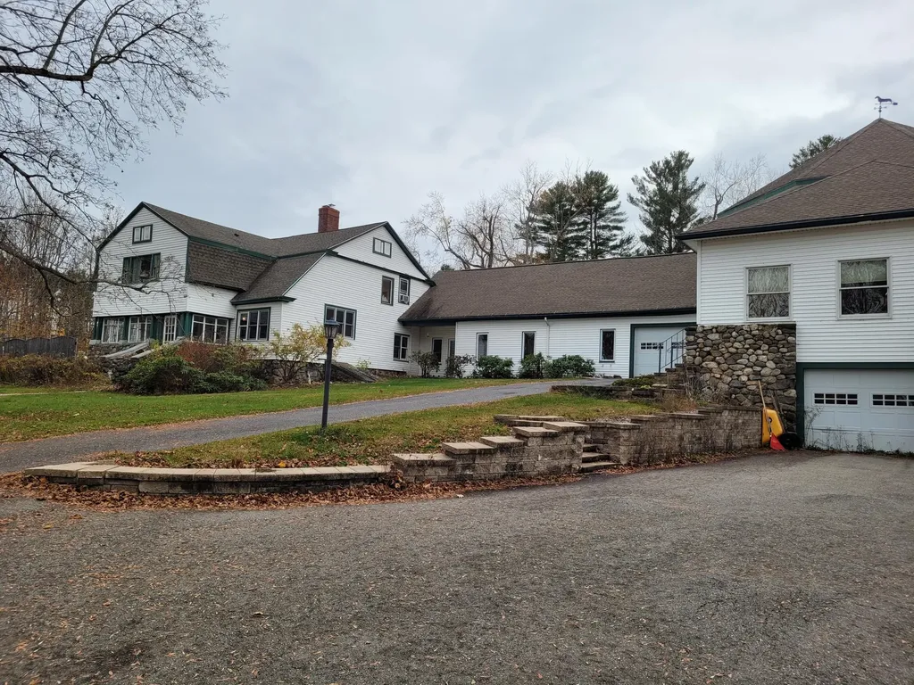 365 Winthrop Road Readfield ME 04355
