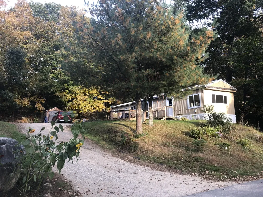 32 Intervale Avenue Mexico ME 04257
