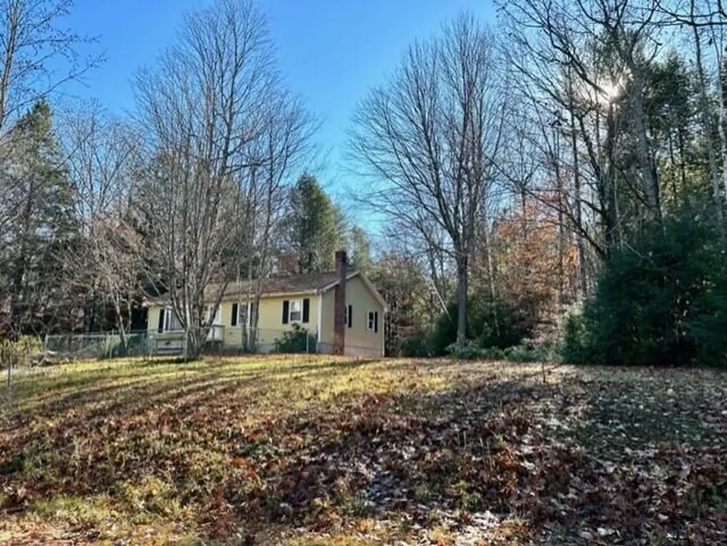 73 Scotts Drive Buxton ME 04093