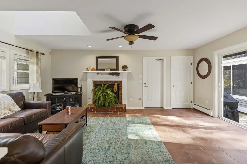 14 Fairway Drive Scarborough ME 04074