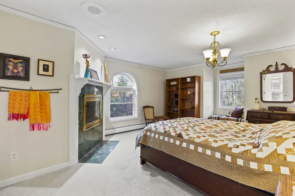 14 Fairway Drive Scarborough ME 04074