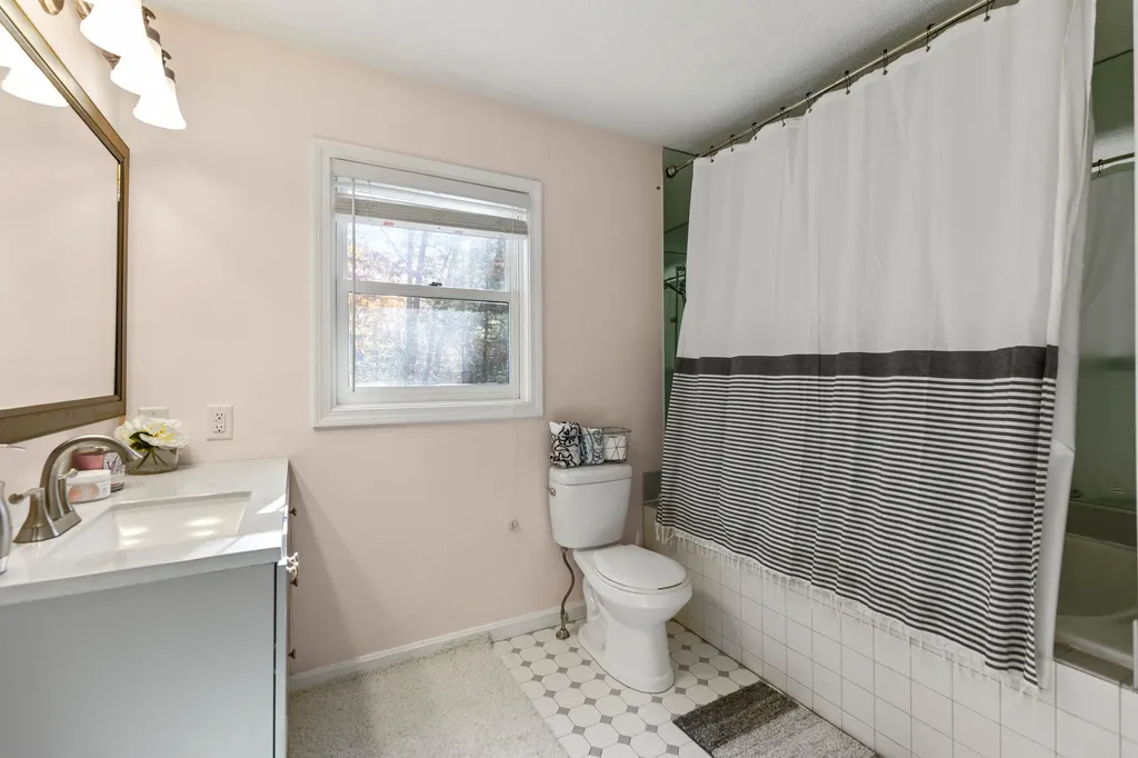 14 Fairway Drive Scarborough ME 04074