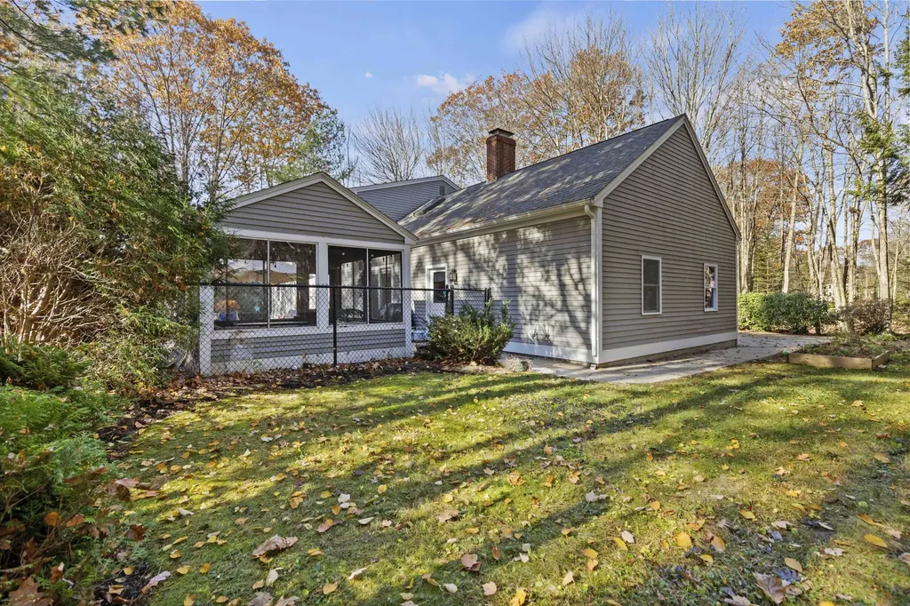 14 Fairway Drive Scarborough ME 04074