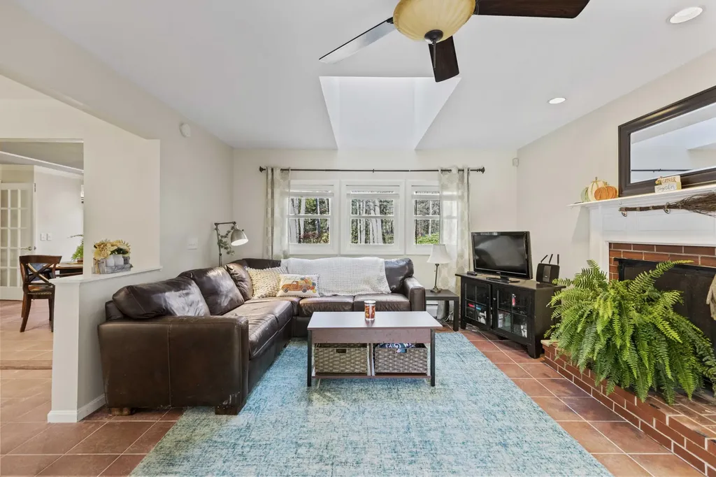 14 Fairway Drive Scarborough ME 04074