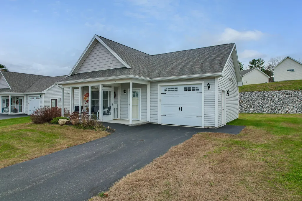 2 C Street Bridgton ME 04009