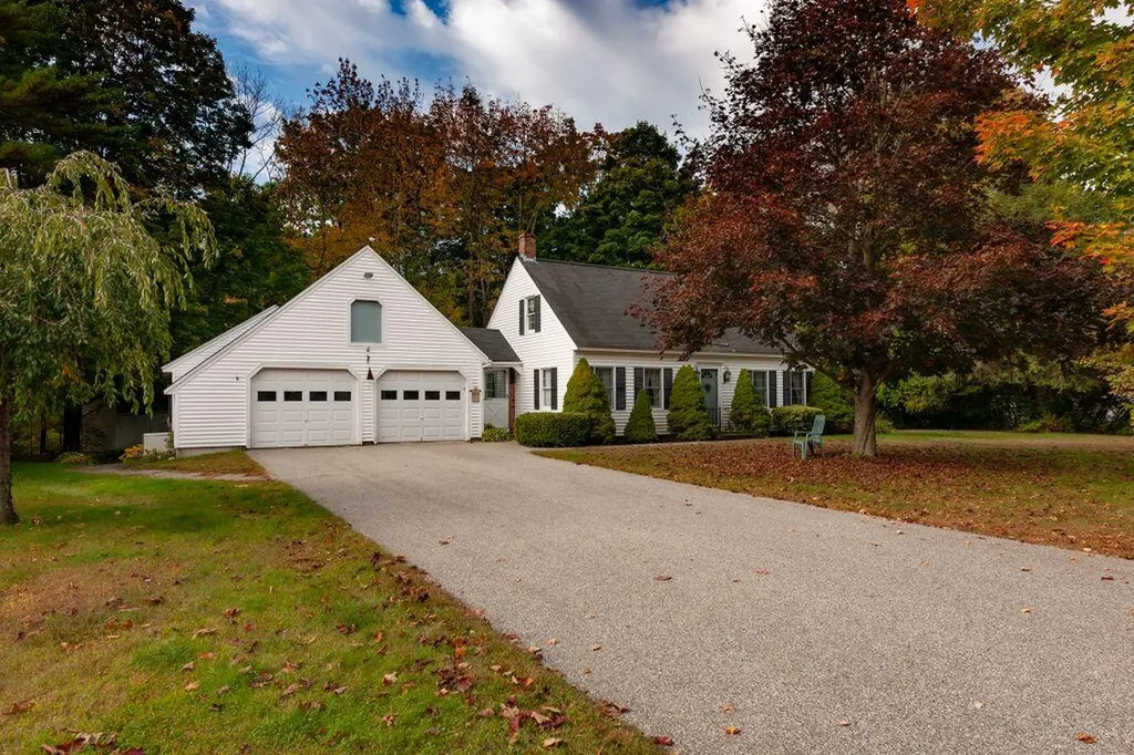 9 Algonquin Drive York ME 03902