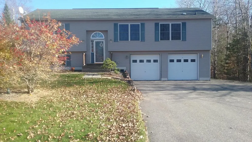 99 Treadwell Acres Hermon ME 04401