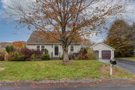 52 Lester Drive Portland ME 04103