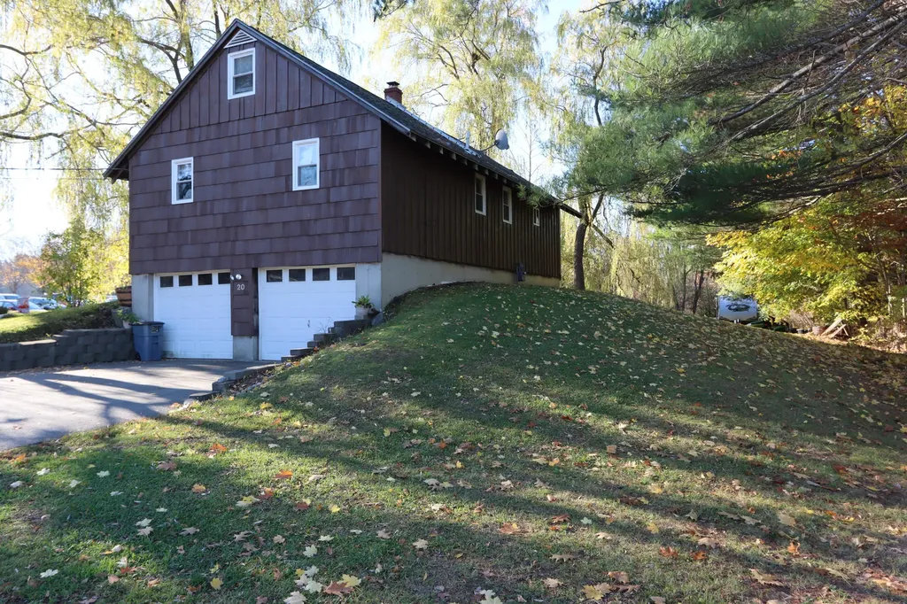 20 Harkins Drive Lewiston ME 04240