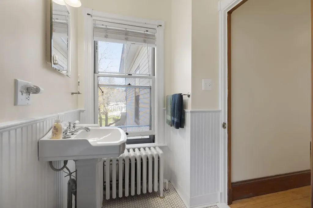 222 North Street Bath ME 04530