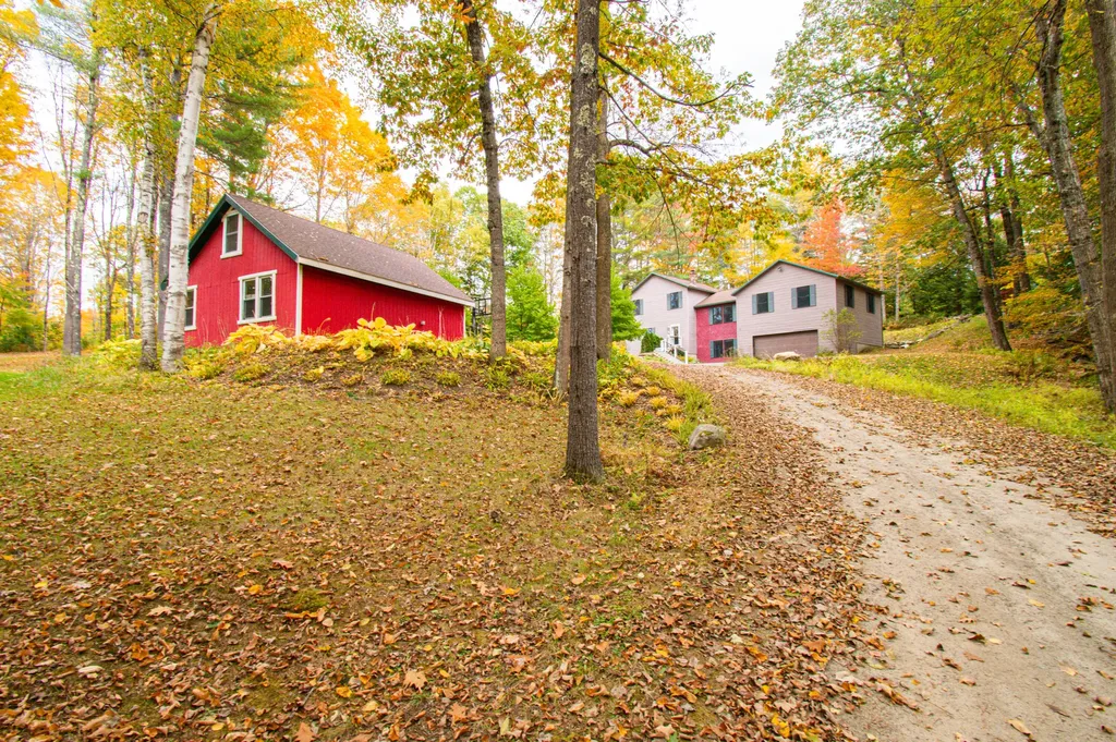 20 Woodlawn Lane Winthrop ME 04364