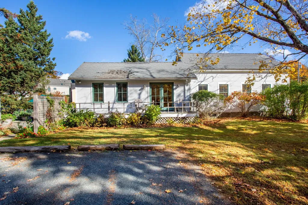 1091 Main Street Mount Desert ME 04660