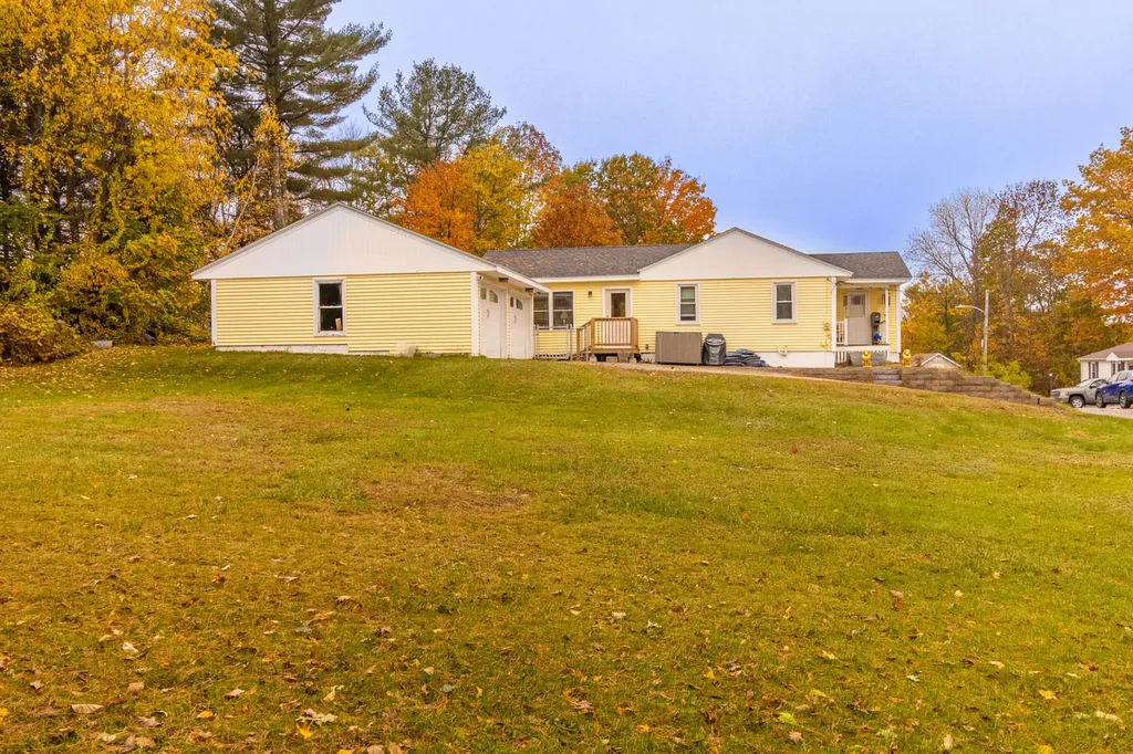 40 Enfield Street Auburn ME 04210