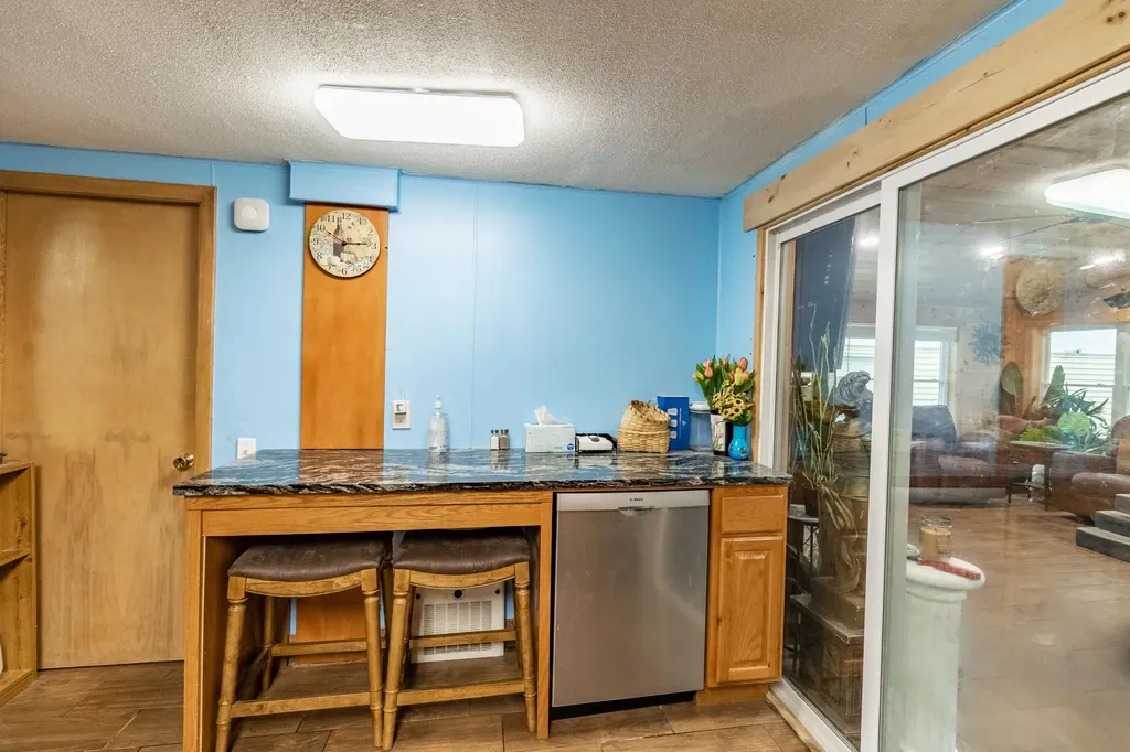 40 Enfield Street Auburn ME 04210