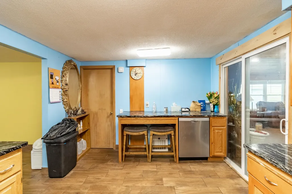 40 Enfield Street Auburn ME 04210