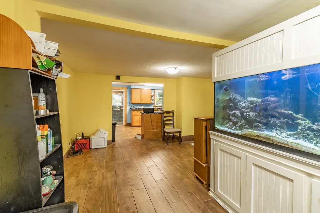 40 Enfield Street Auburn ME 04210