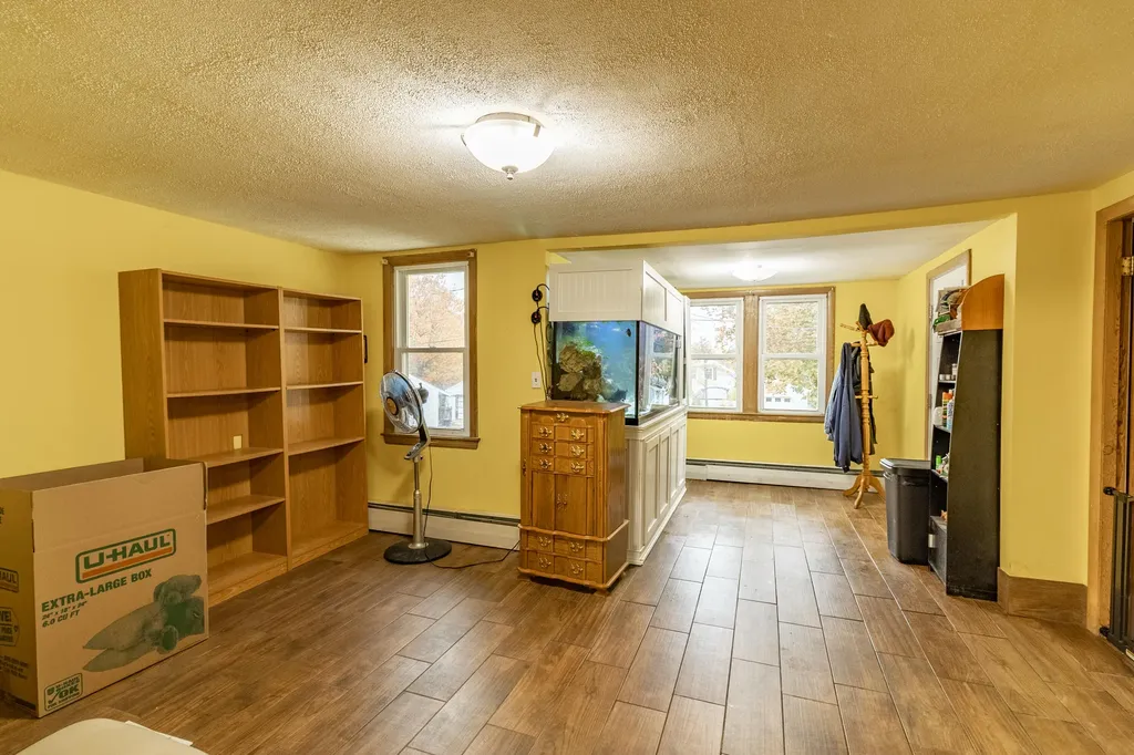 40 Enfield Street Auburn ME 04210