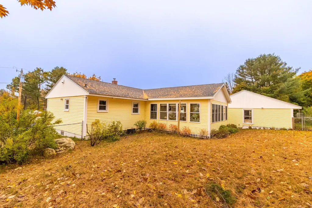 40 Enfield Street Auburn ME 04210