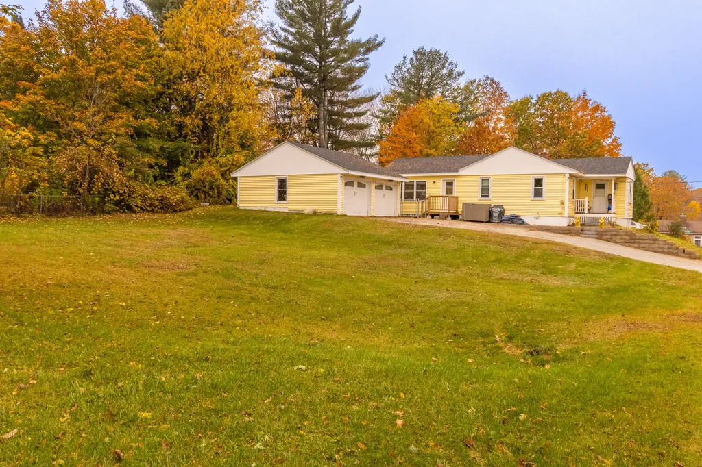 40 Enfield Street Auburn ME 04210