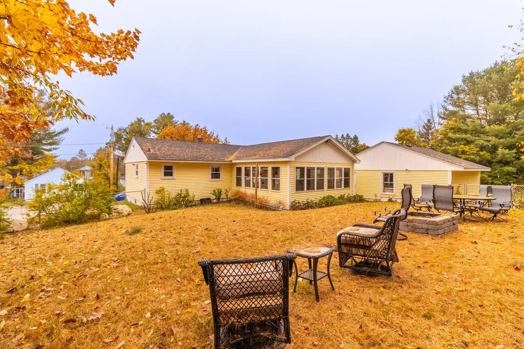 40 Enfield Street Auburn ME 04210